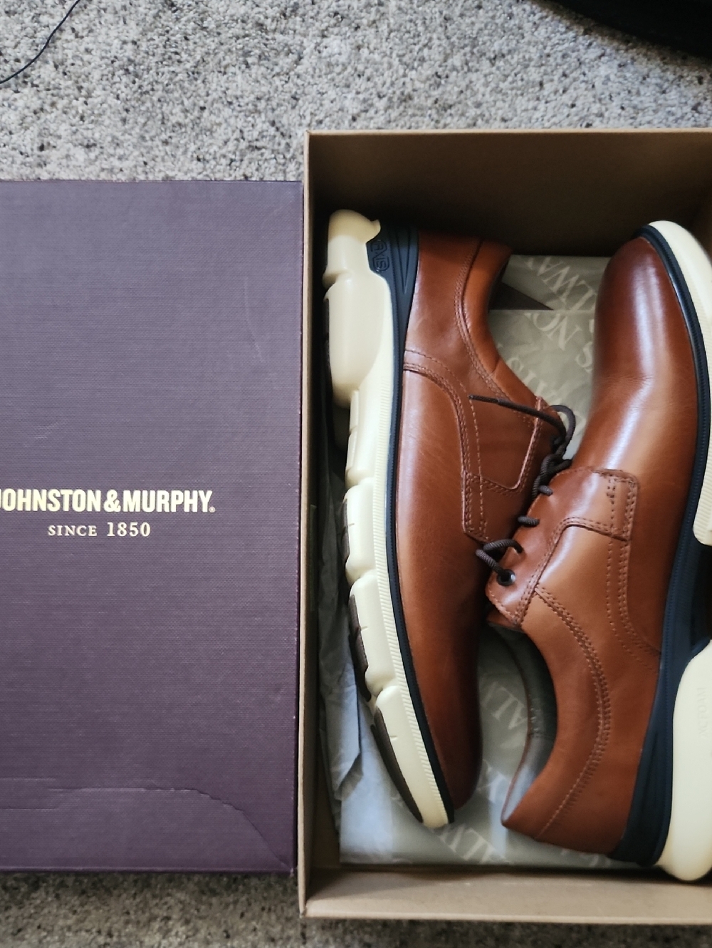 Johnston & Murphy Tan Leather Lace-Up Oxfords with Cream Sole